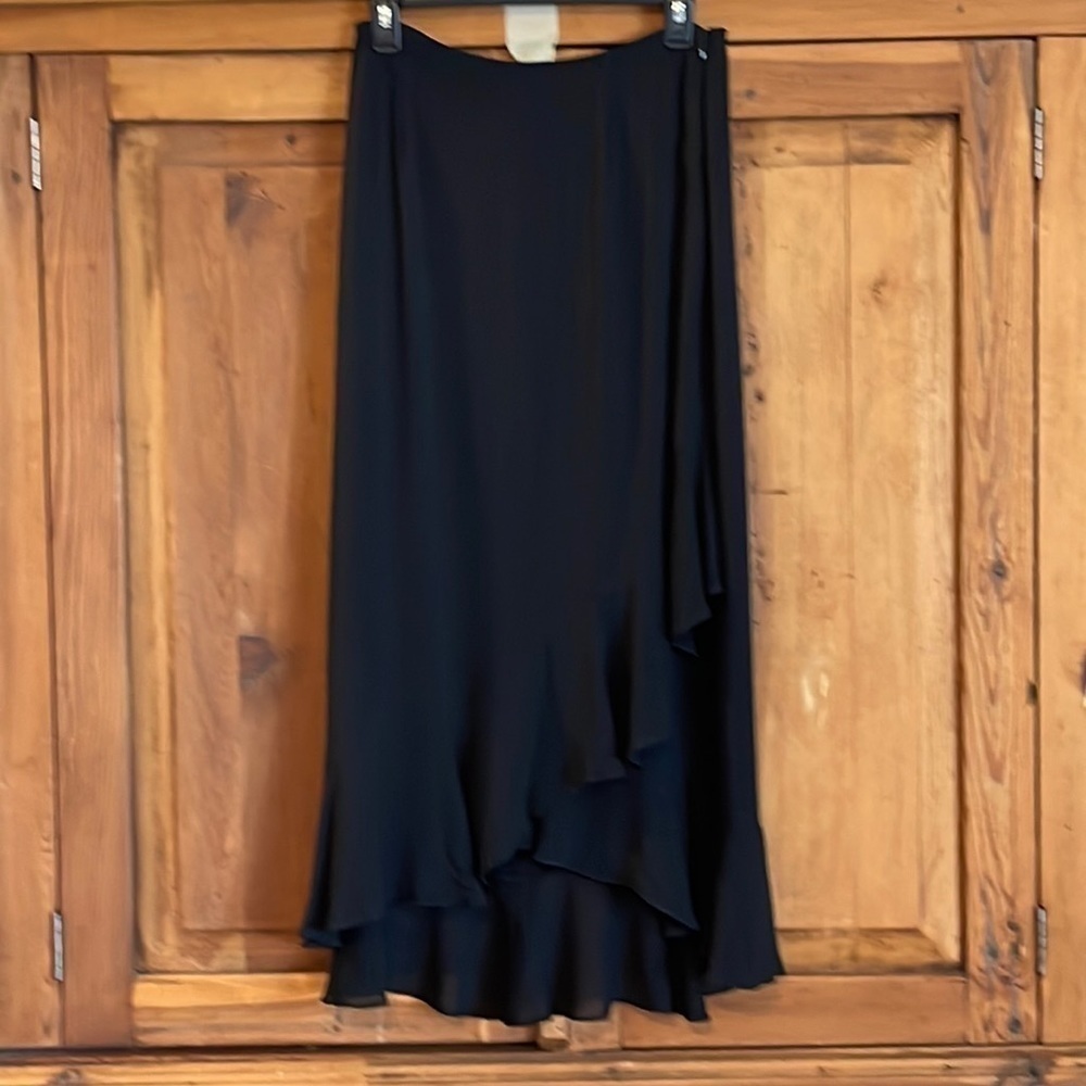 Carol Anderson Viscose Black ruffle hem midi skirt Sz. 8